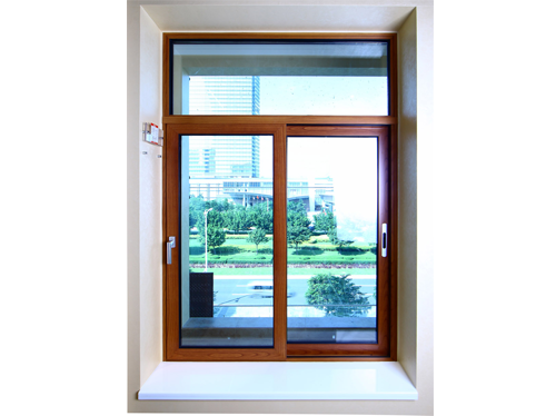 Cửa sổ Xingfa mở quay màu vân gỗ sang trọng
