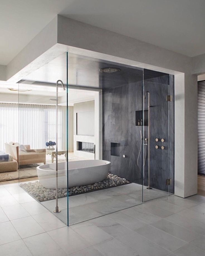 Thiết kế vách kính cho phòng tắm kết hợp bồn tắm nằm hiện đại
