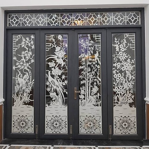 Làm cửa sắt tại Bình Dương đẹp, có tính nghệ thuật, làm tôn lên kiến trúc của ngôi nhà