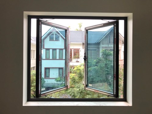 Kích thước cửa sổ nhôm kính khi chọn đúng sẽ giúp gia chủ thu về nhiều tài lộc, may mắn