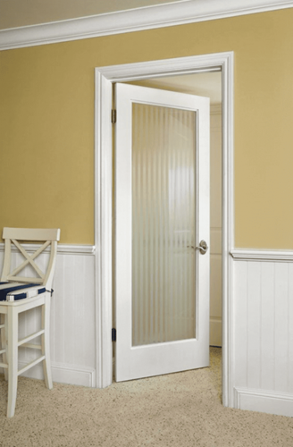 Mẫu cửa nhôm mở quay 1 cánh được lắp đặt tại phòng ngủ