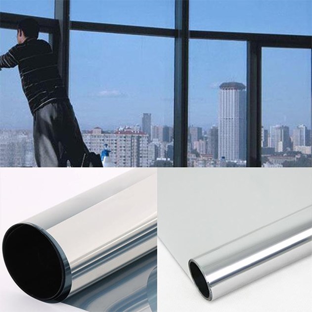Dán phim cách nhiệt cho cửa kính phổ biến với nhiều ngôi nhà và văn phòng