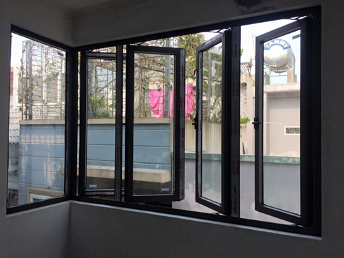 Mẫu cửa sổ nhôm 4 cánh xingfa đơn giản